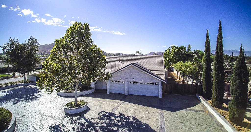 Beautiful horse property on 1.81 acres located in Horse Town USA Norco, Riverside County