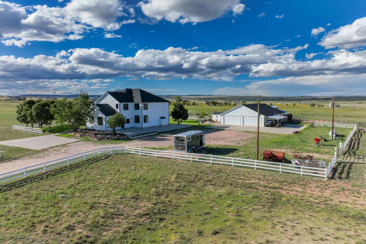 Horse Property for sale.