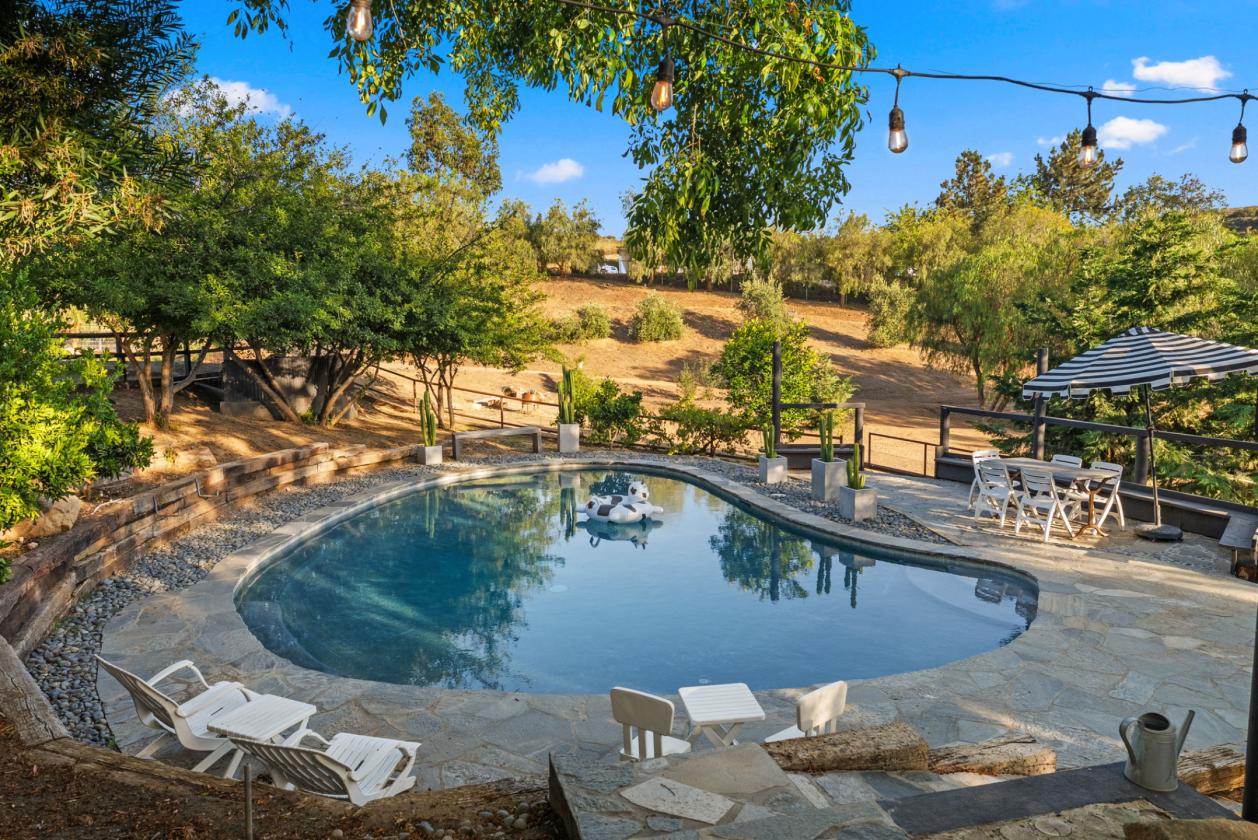 Beautiful 8.02-acre equestrian property - photo 5
