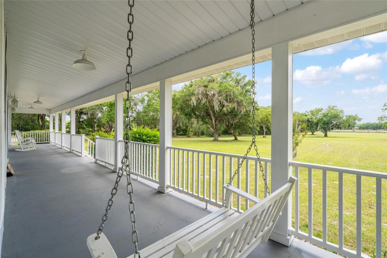 Equestrian Estate with Business Flexibility - photo 7