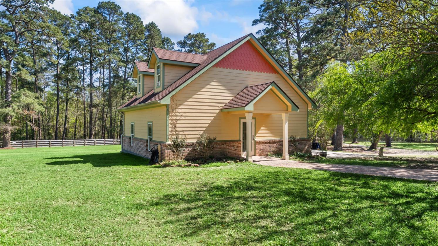 34 Acre Horse Estate with newly renovated home - photo 12
