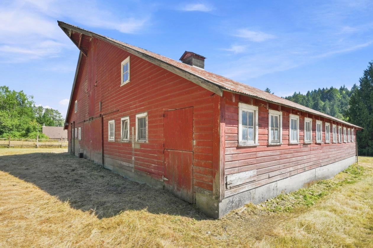 A RARE OFFERING - Incredible Estate - photo 22