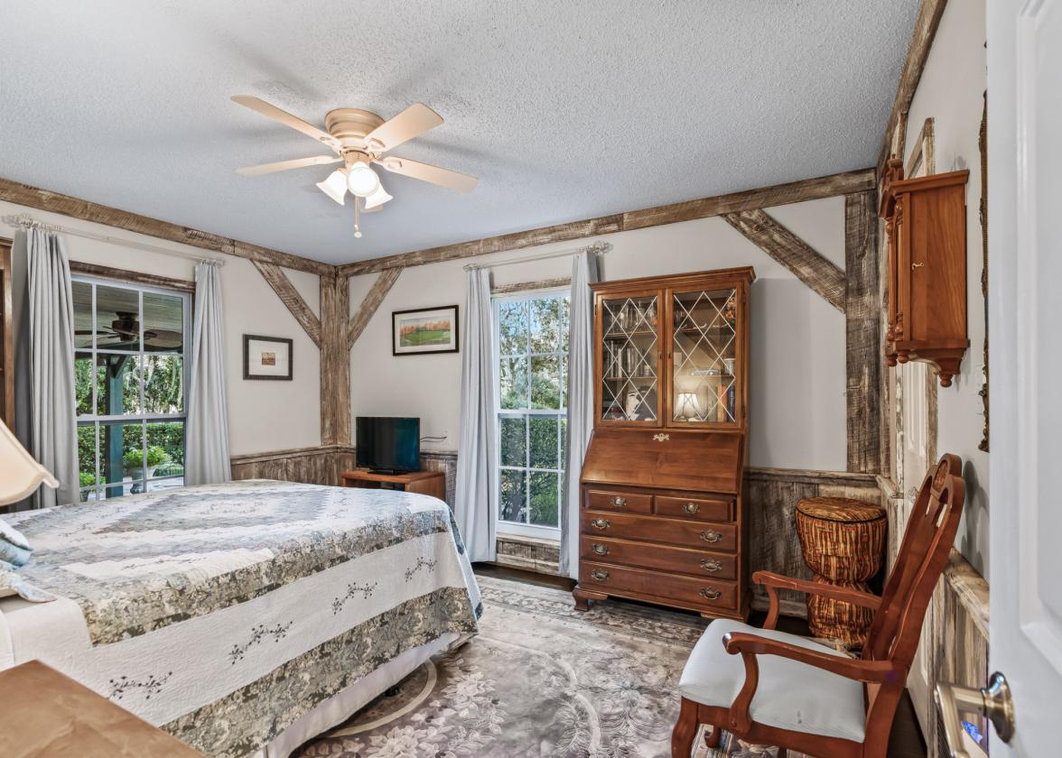10+ Acres with Spacious Home and Apartment - photo 15