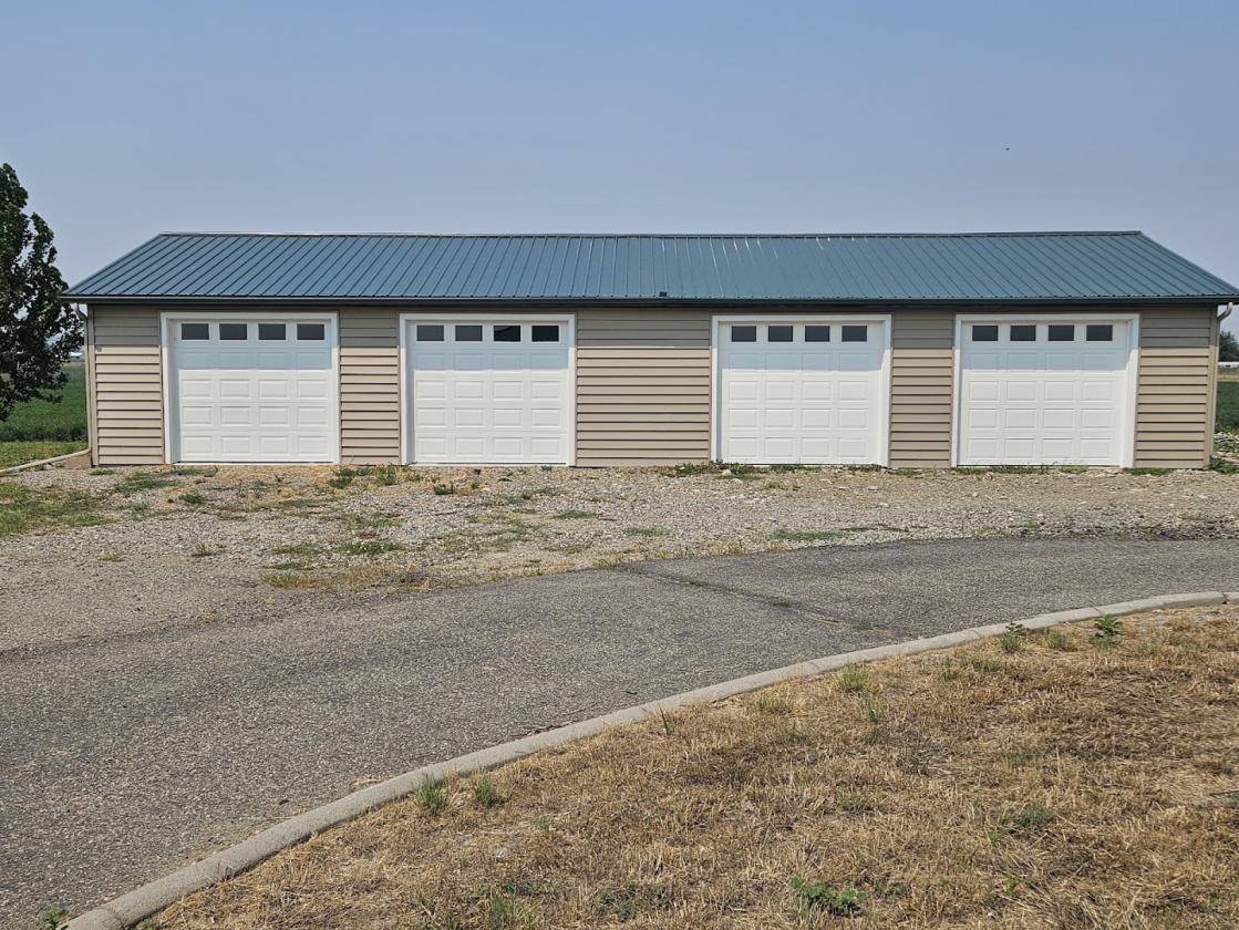 GARAGES GALORE - photo 3