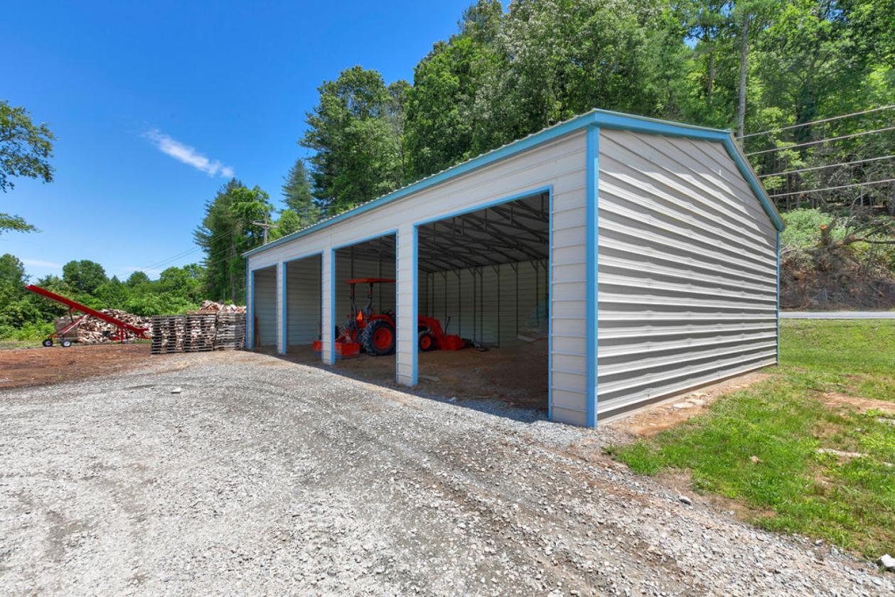 Stunning Equestrian Estate on 17 Acres - photo 26