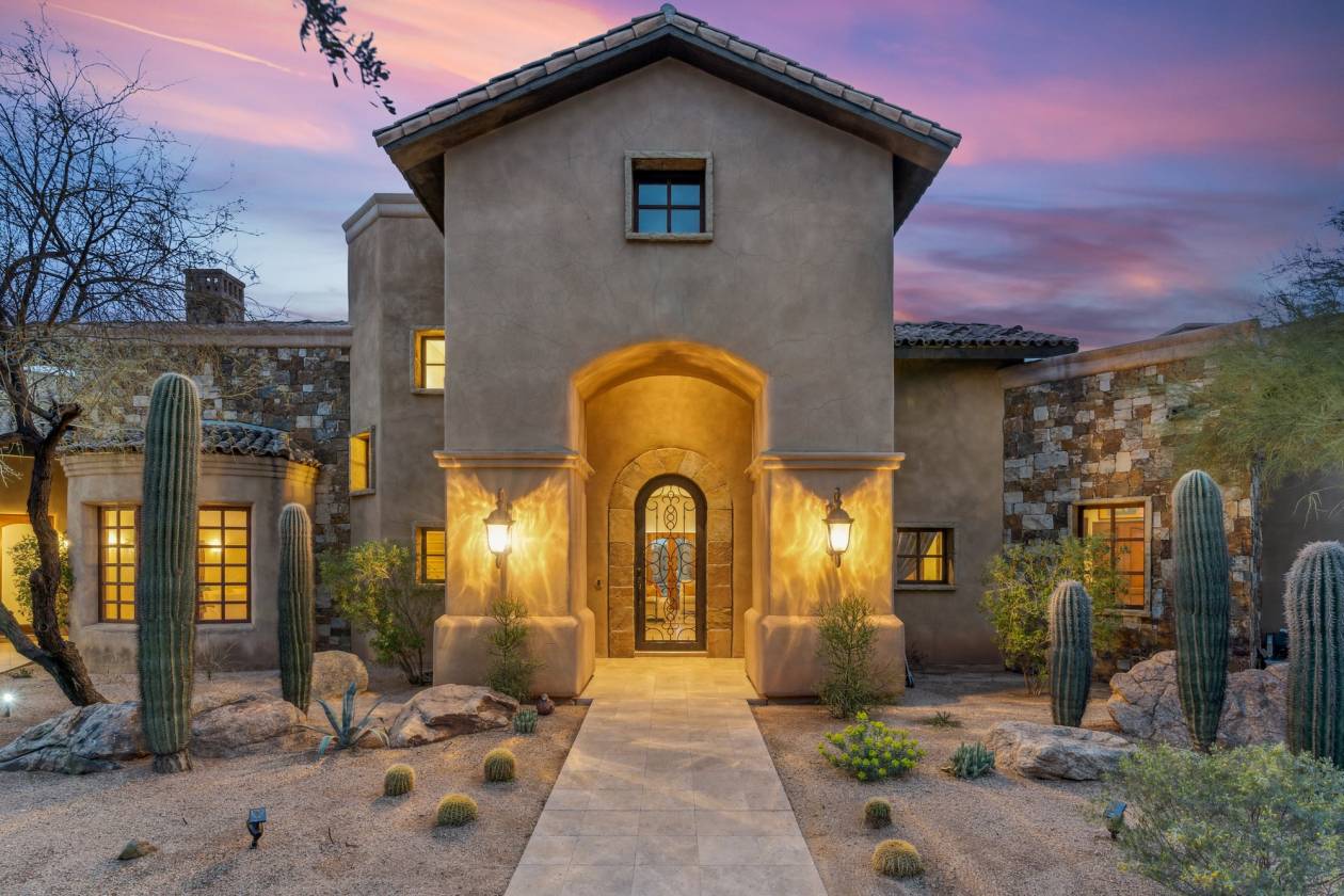Horse Property for sale.