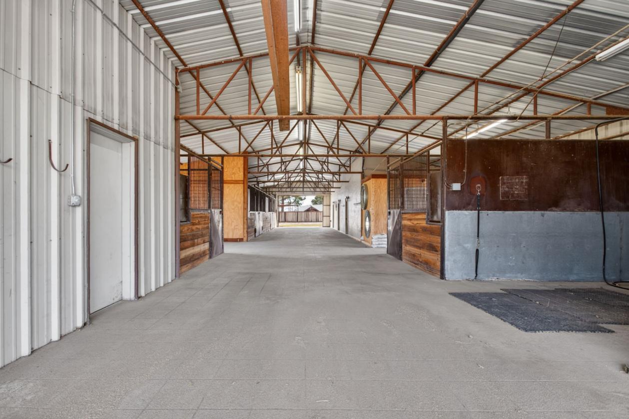 Turn Key Parker County Facility - photo 18