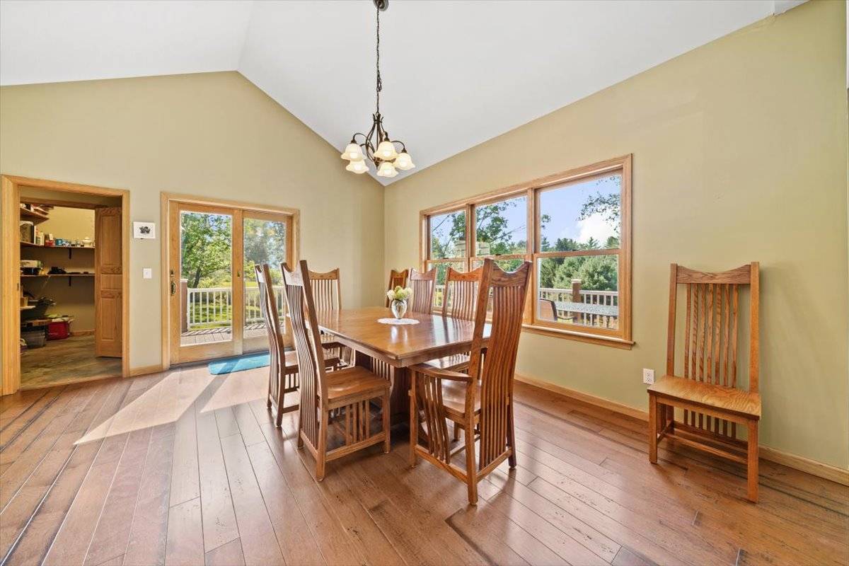 Pocono Mountains Lodge- Pending - photo 8