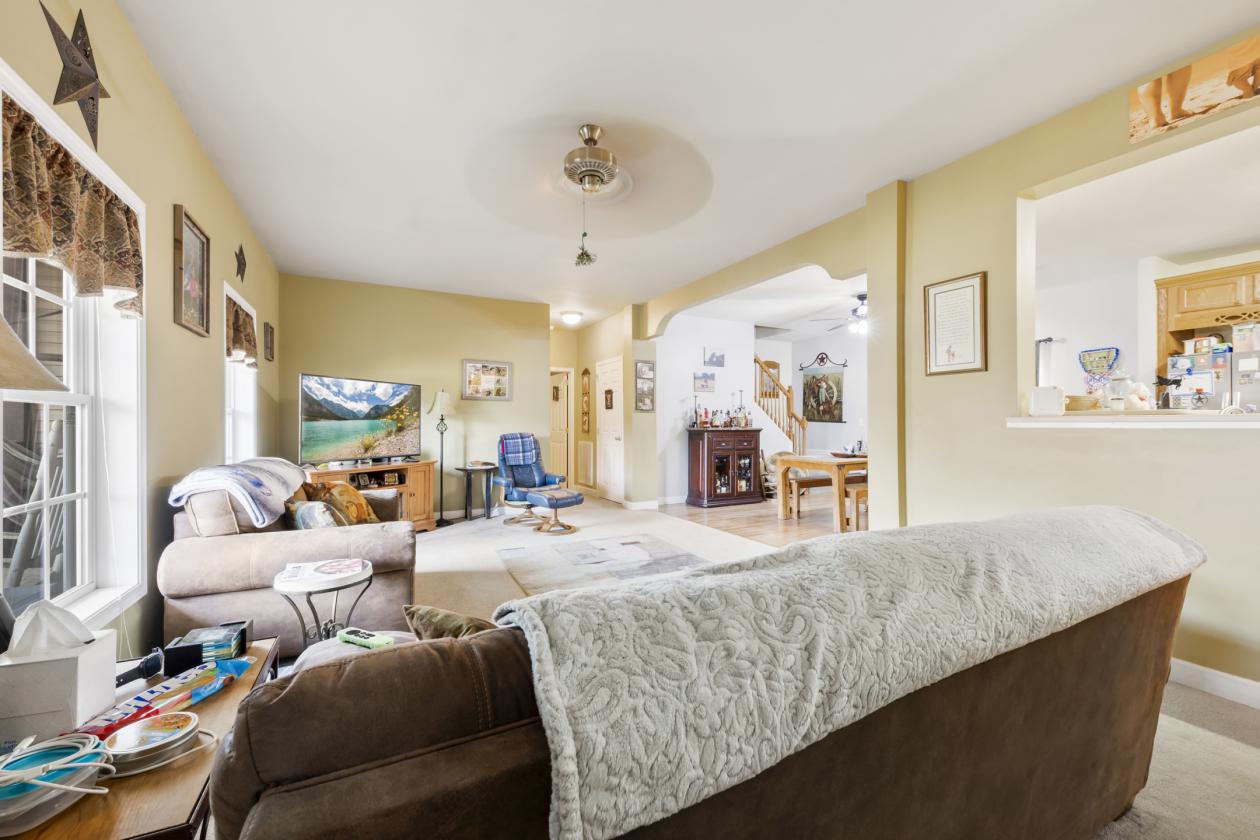 Country Living with great views! - photo 11