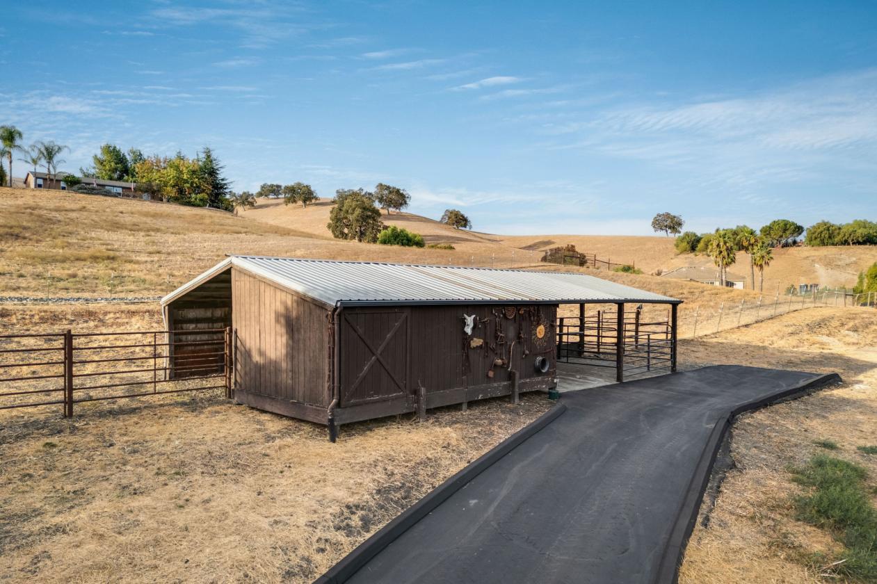 6.17-Acre Equestrian Retreat with Custom Shop - photo 10