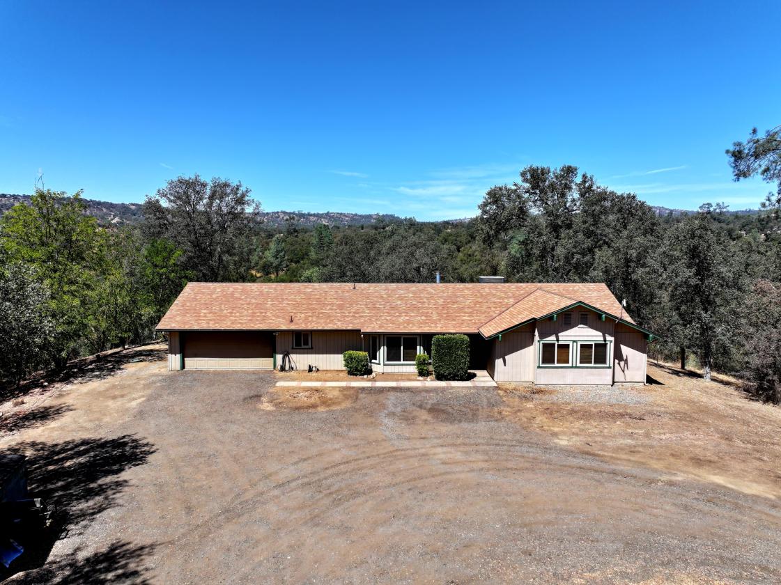 Riverfront Horse Property on 6.45 Acres! - photo 1