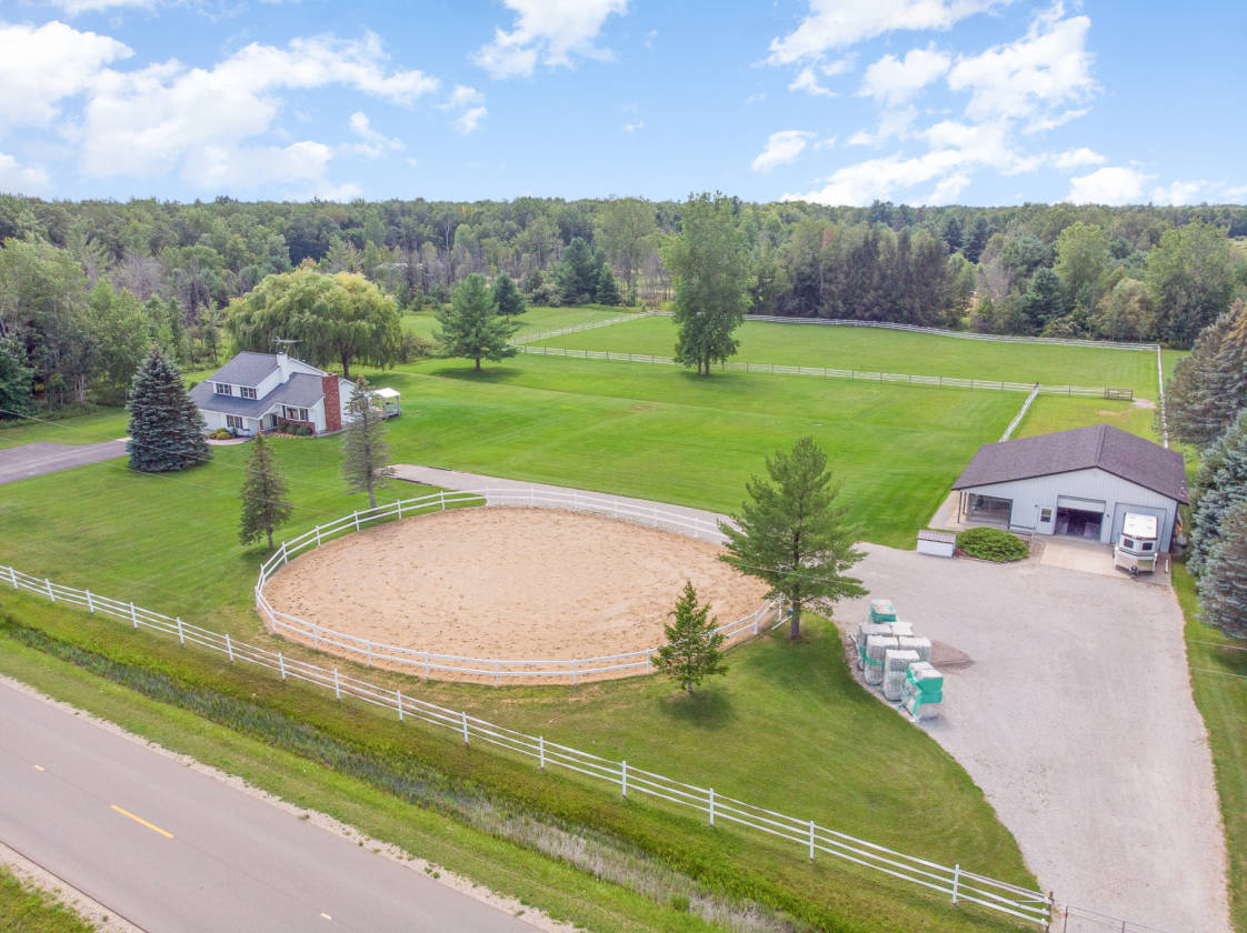 Horse Farms For Sale in Michigan, Horse Properties For Sale in MI