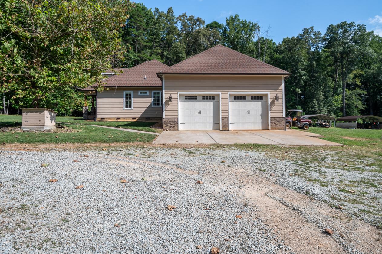 Must SEE Equestrian Property on 25+ acres - photo 9