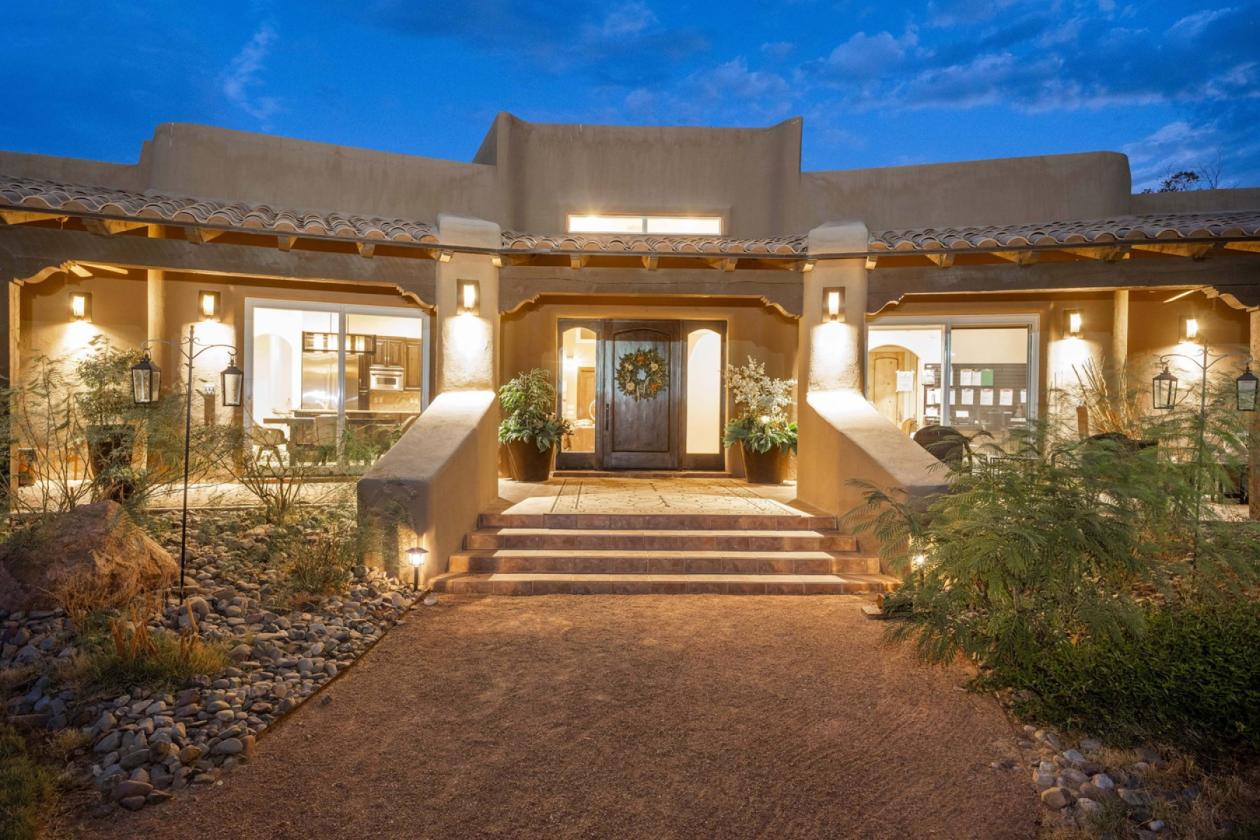 Income-Producing Luxury Estate - photo 1