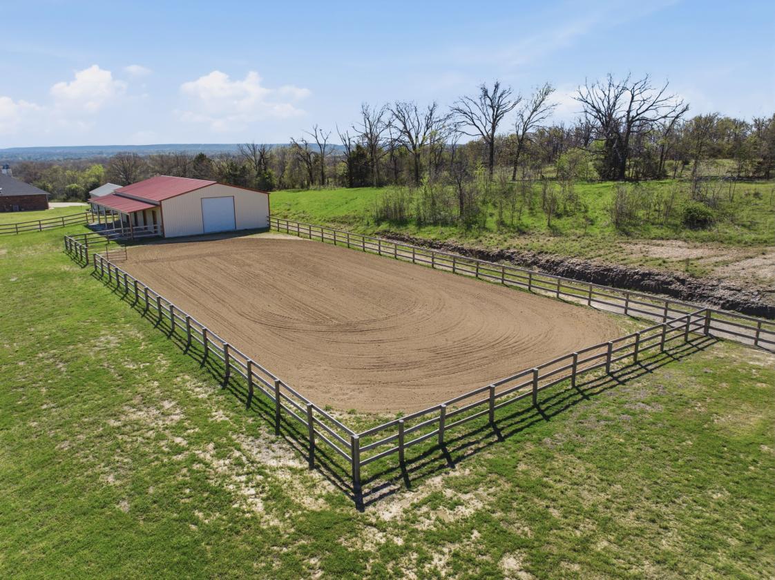 21 acre +/- HOBBY HORSE RANCH w/ ARENA AND POOL - photo 24