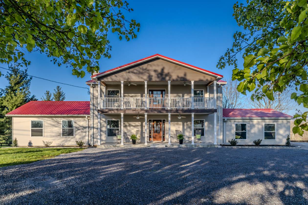 Horse Property for sale.