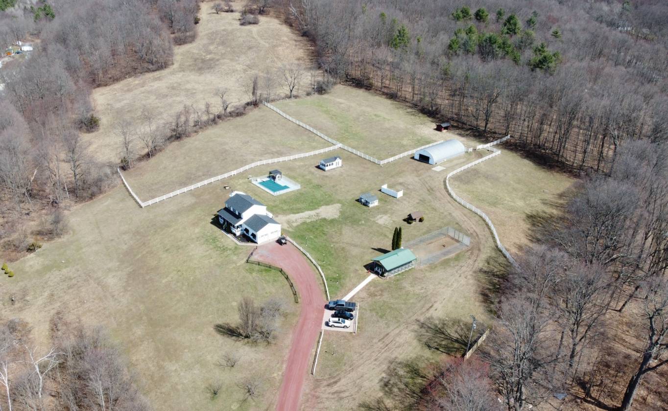 Horse Property for sale.