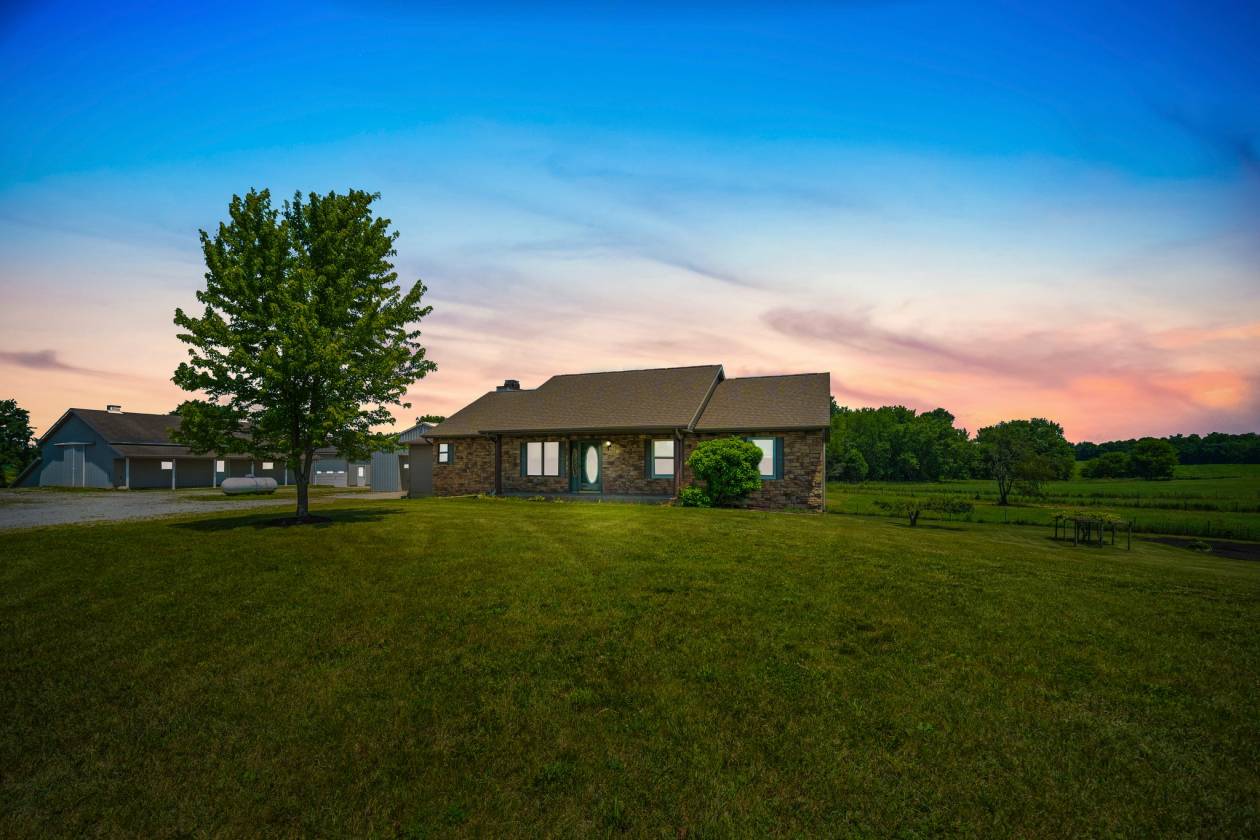 Horse Property for sale.