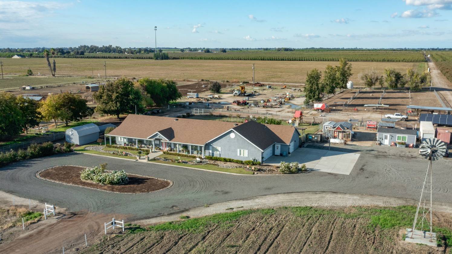 Horse Property for sale.