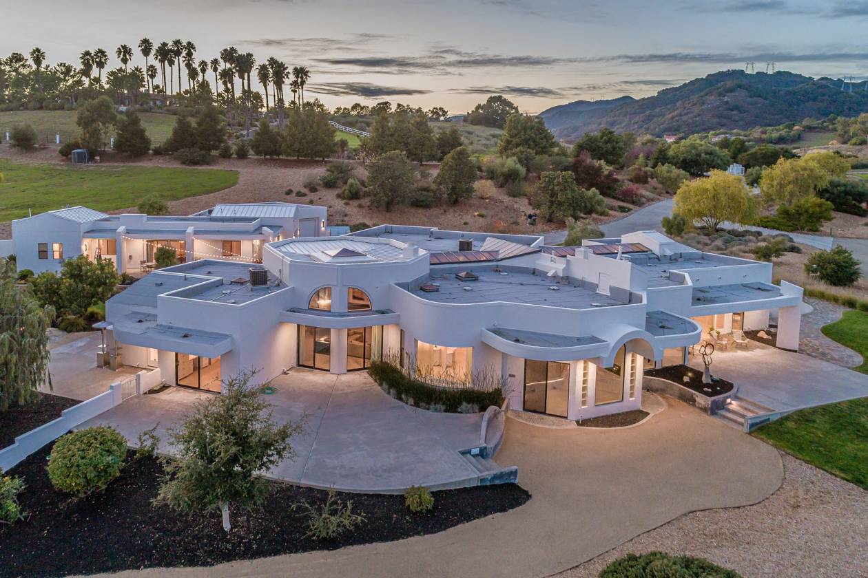16 Acre Contemporary Equestrian Estate Near Avila Beach San