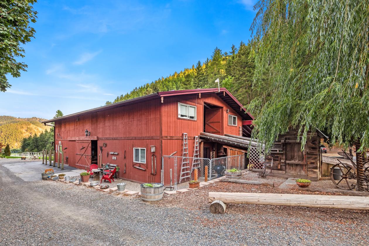 Where Mountain Living and Equestrian Dreams Come T - photo 30