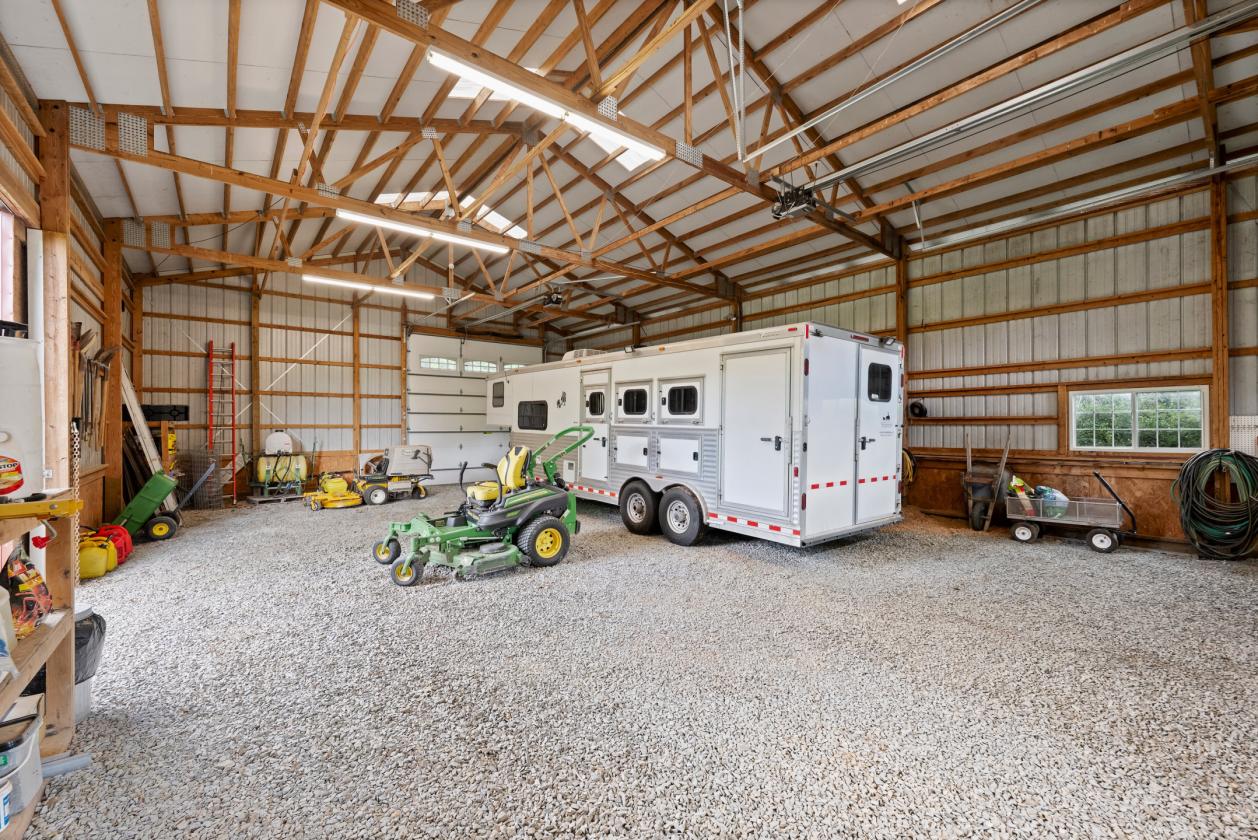 Equestrian Estate on 43 Acres - photo 21