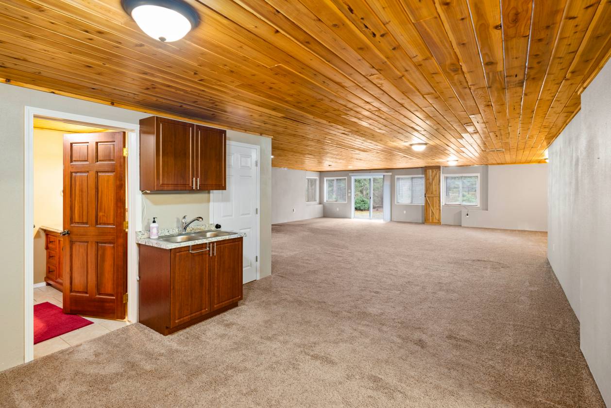 10 Acre Estate - photo 10
