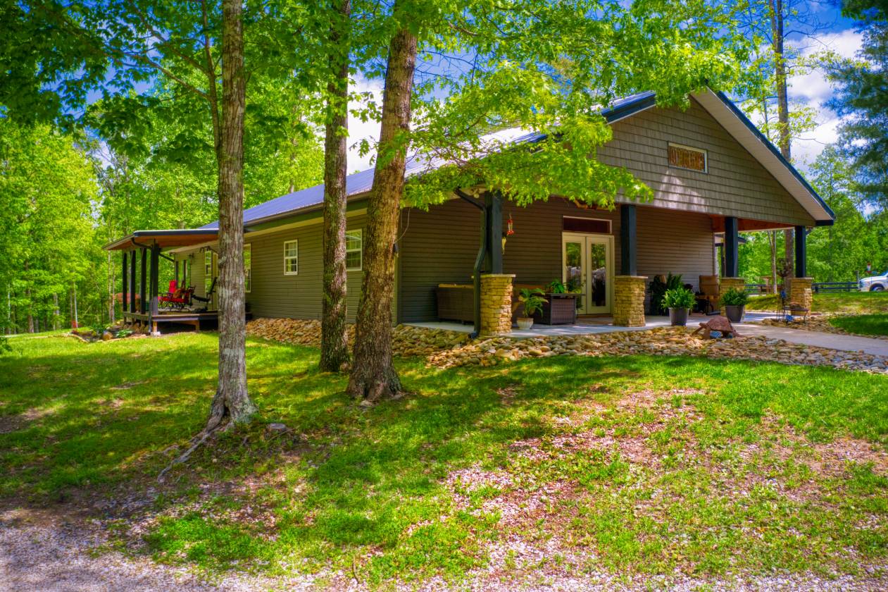 Horse Property for sale.