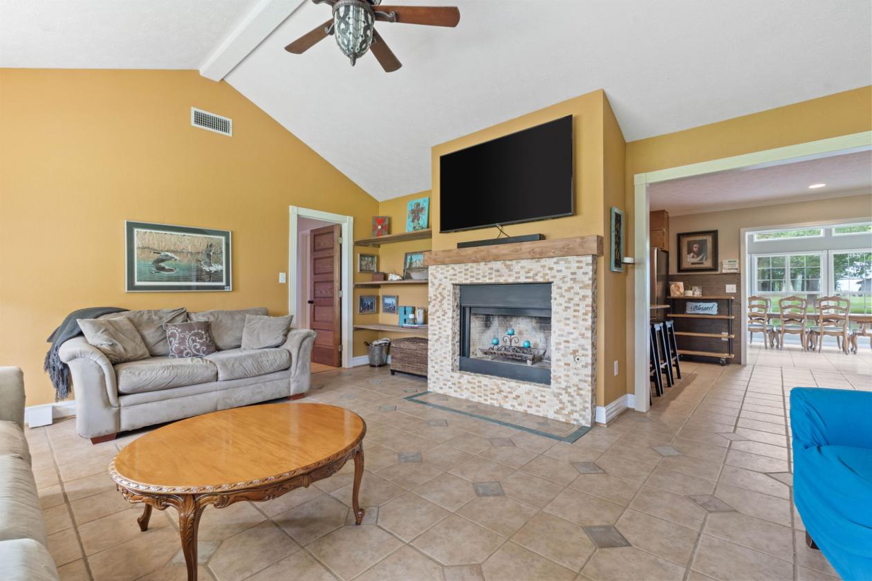 14 Acre Horse Farm! 1 Level Home - photo 5