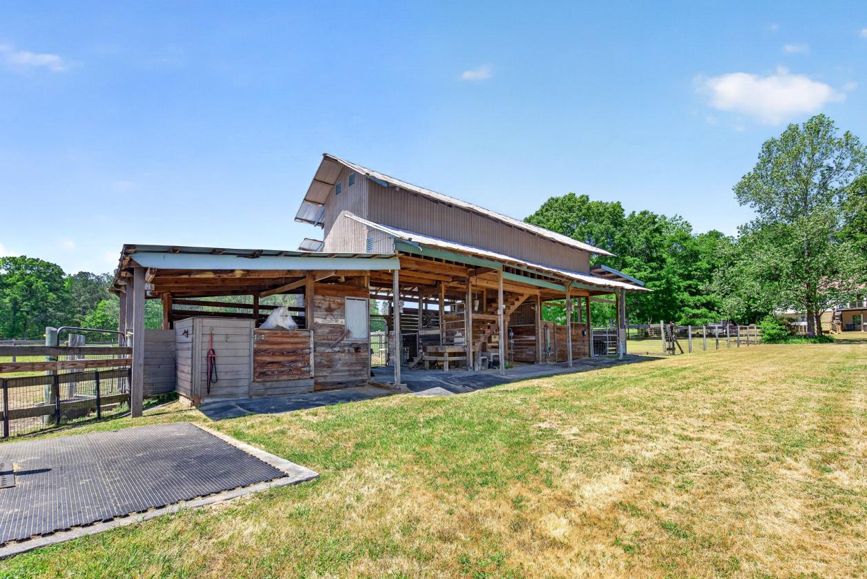 Experience the Ultimate Equestrian Lifestyle - photo 14