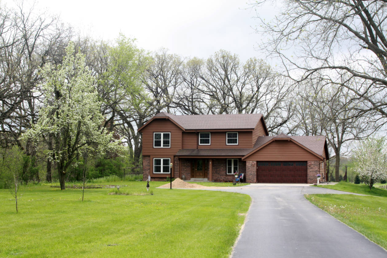 Stately Equestrian Farm on 20 acres Waukesha, Waukesha County
