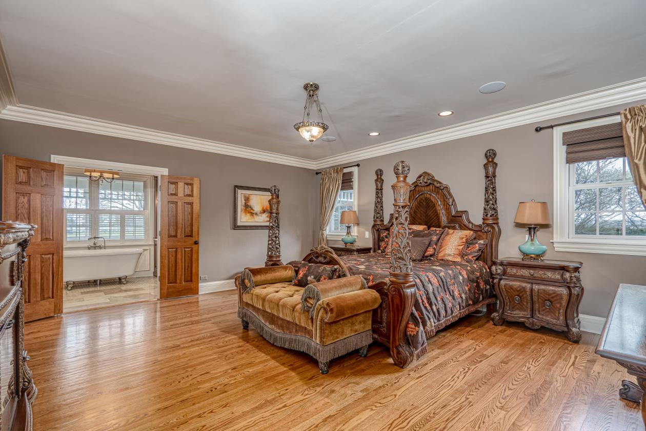 ENJOY EQUESTRIAN LIVING ON THIS BREATHTAKING FARM - photo 21