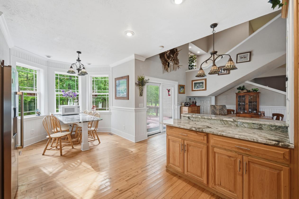 23.46± Acres With Custom Home & Beautiful Pond - photo 8