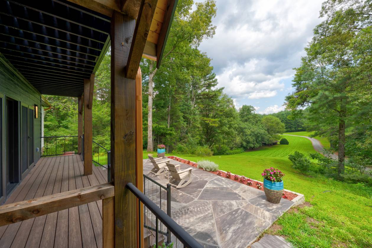 Welcome to "Holly Hill" Your luxury estate - photo 8