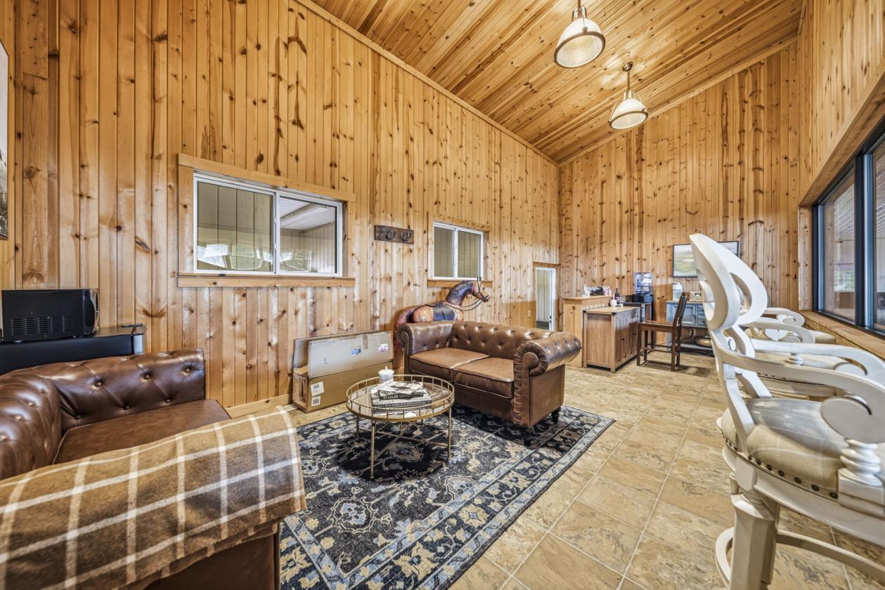 Meadow Creek Ranch Premier  Equestrian Estate - photo 9