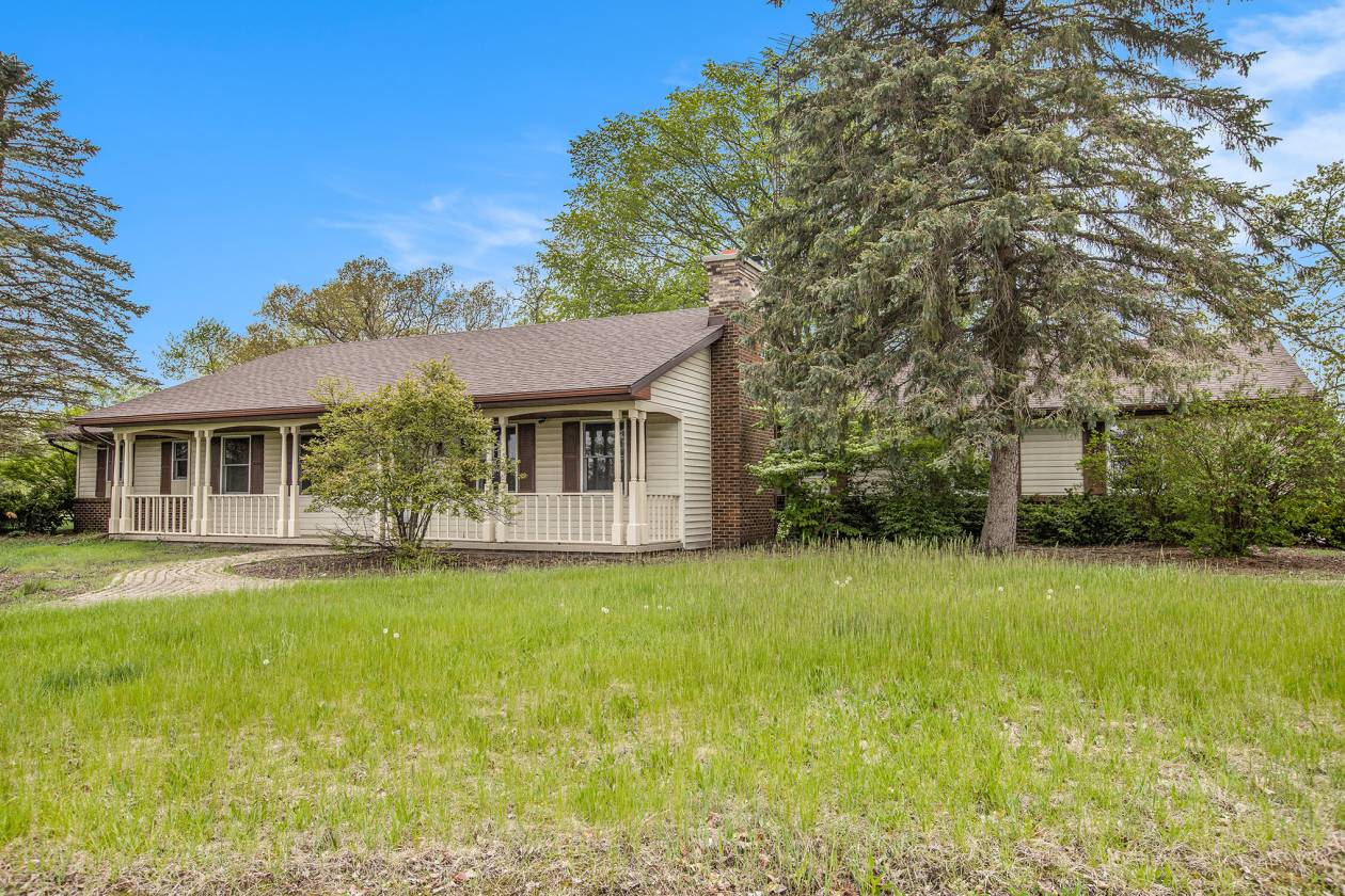 Horse Property for sale.