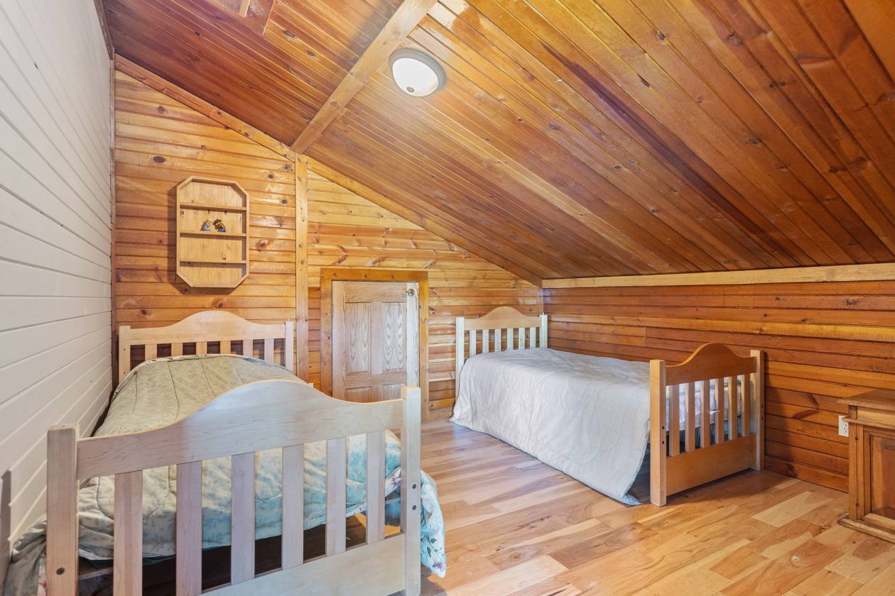 NEW PRICE! 38 ACRE HORSE FARM! - photo 15
