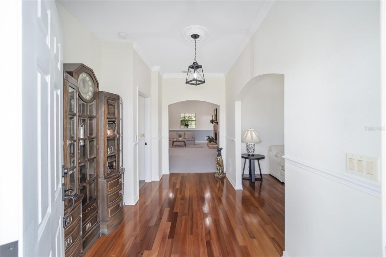 Dual-Residence Estate on 8+ Acres - photo 11