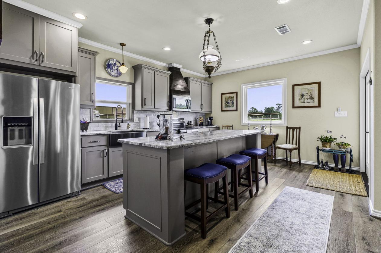 35.14± Acres | Premier Horse Property with Covered - photo 21