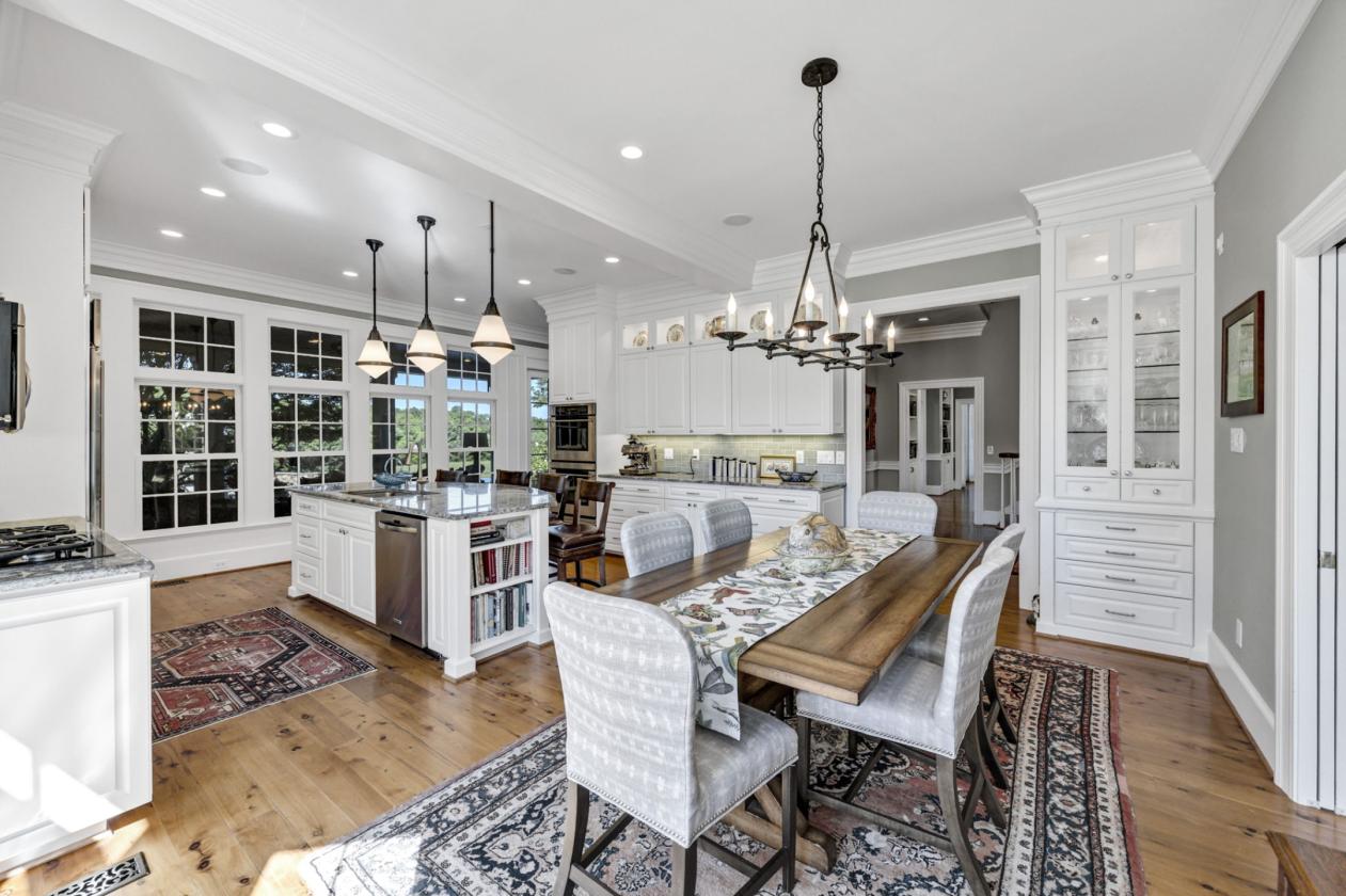 20+ acre estate with horse property potential - photo 9