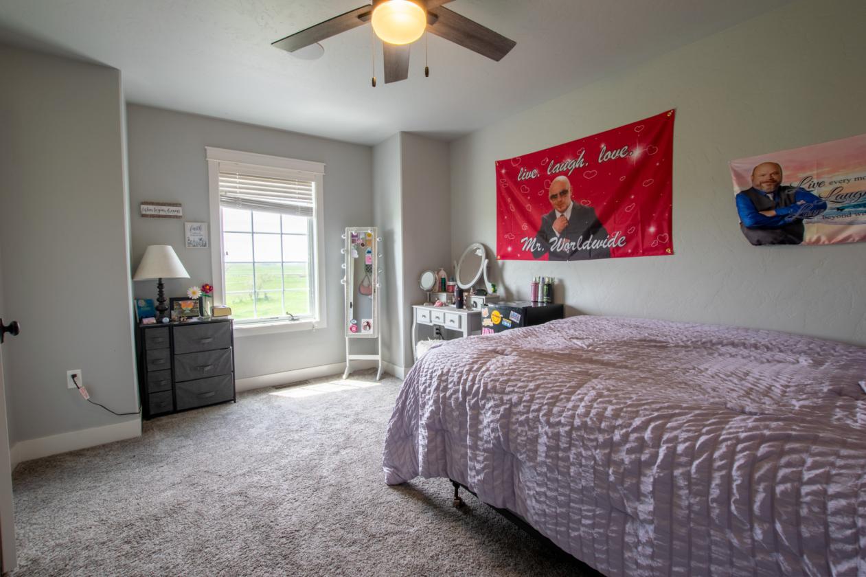 EXECUTIVE EQUESTRIAN ESTATE ON 36+ ACRES - photo 23