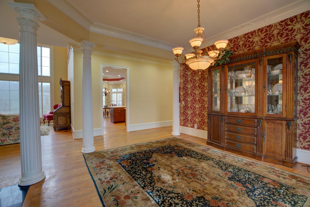 Private 170 Acre Estate With 27 Acre Lake - photo 9