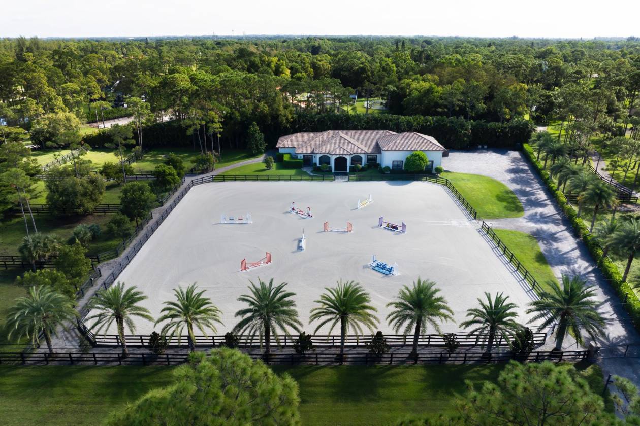 Custom Built Luxury Equestrian Estate with Stables - photo 24
