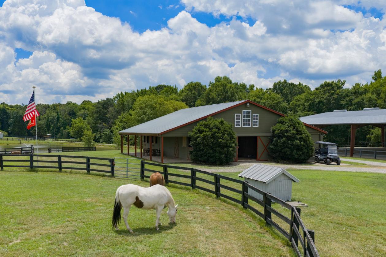63-Acre Luxury Equestrian Estate - photo 2