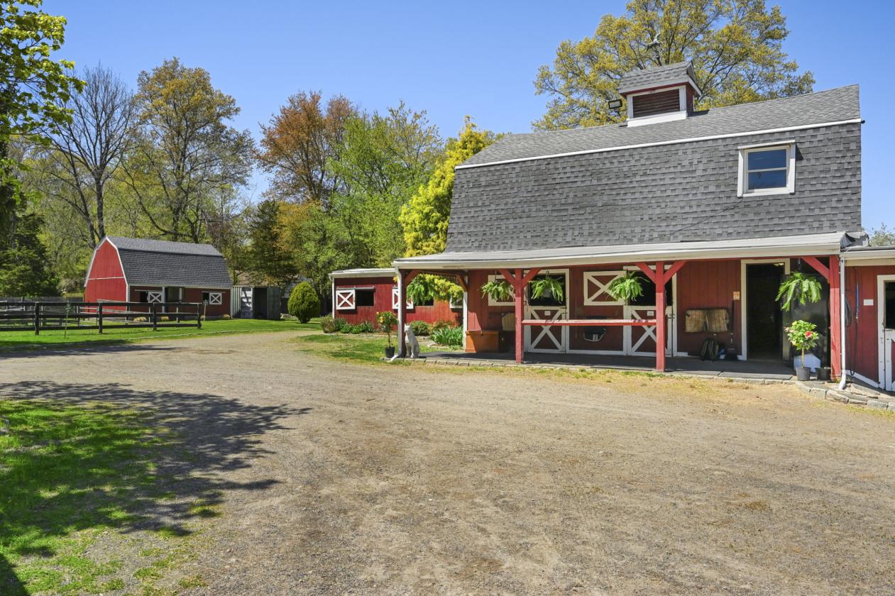 Silvermine Farm on 7 Acres Amazing Value - photo 30