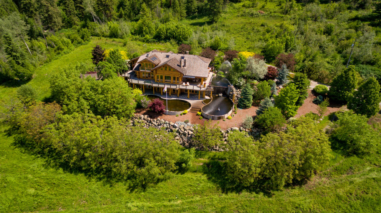 Fenced Pasture Barn Corral And A Gorgeous Log Home Can