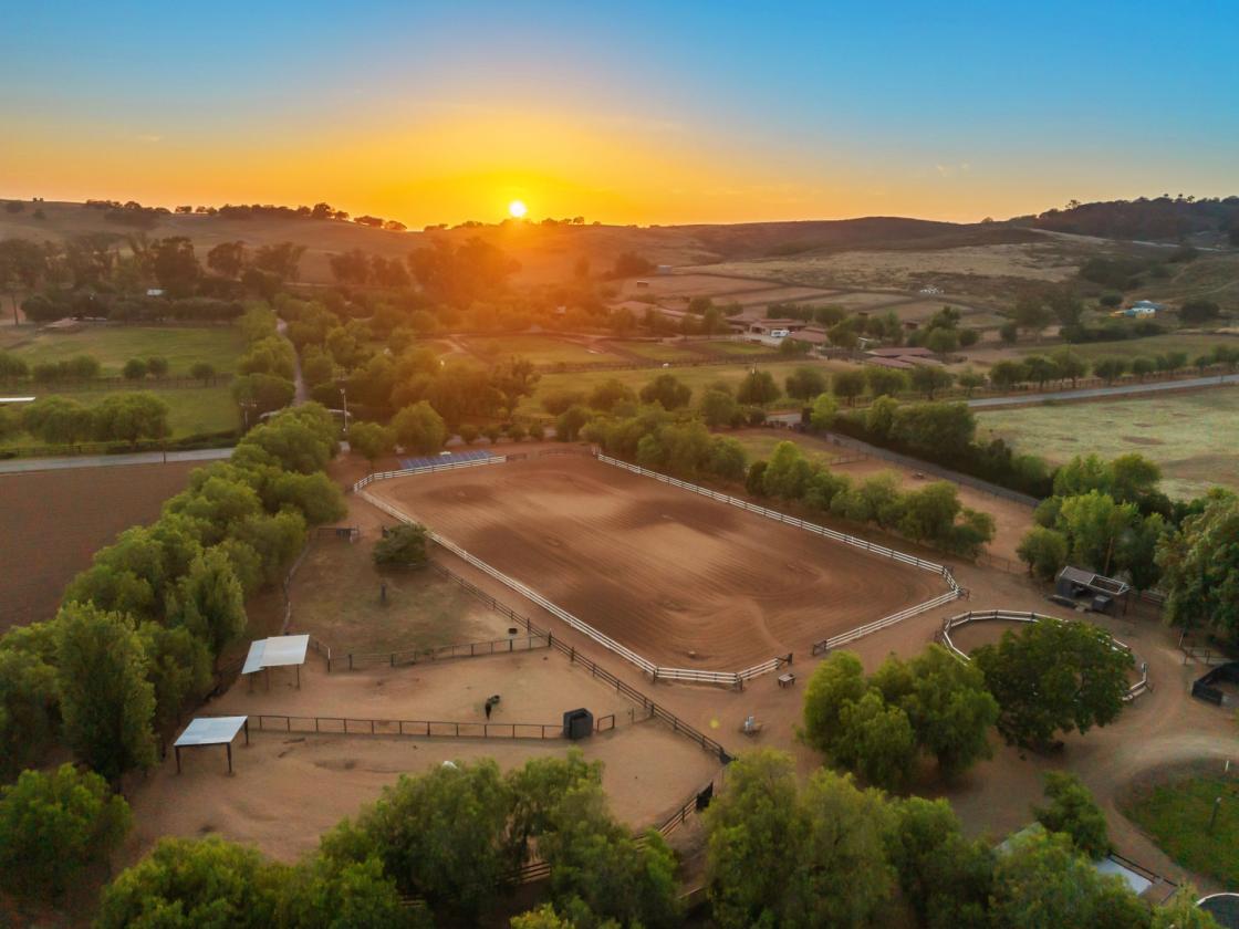 Beautiful 8.02-acre equestrian property - photo 25