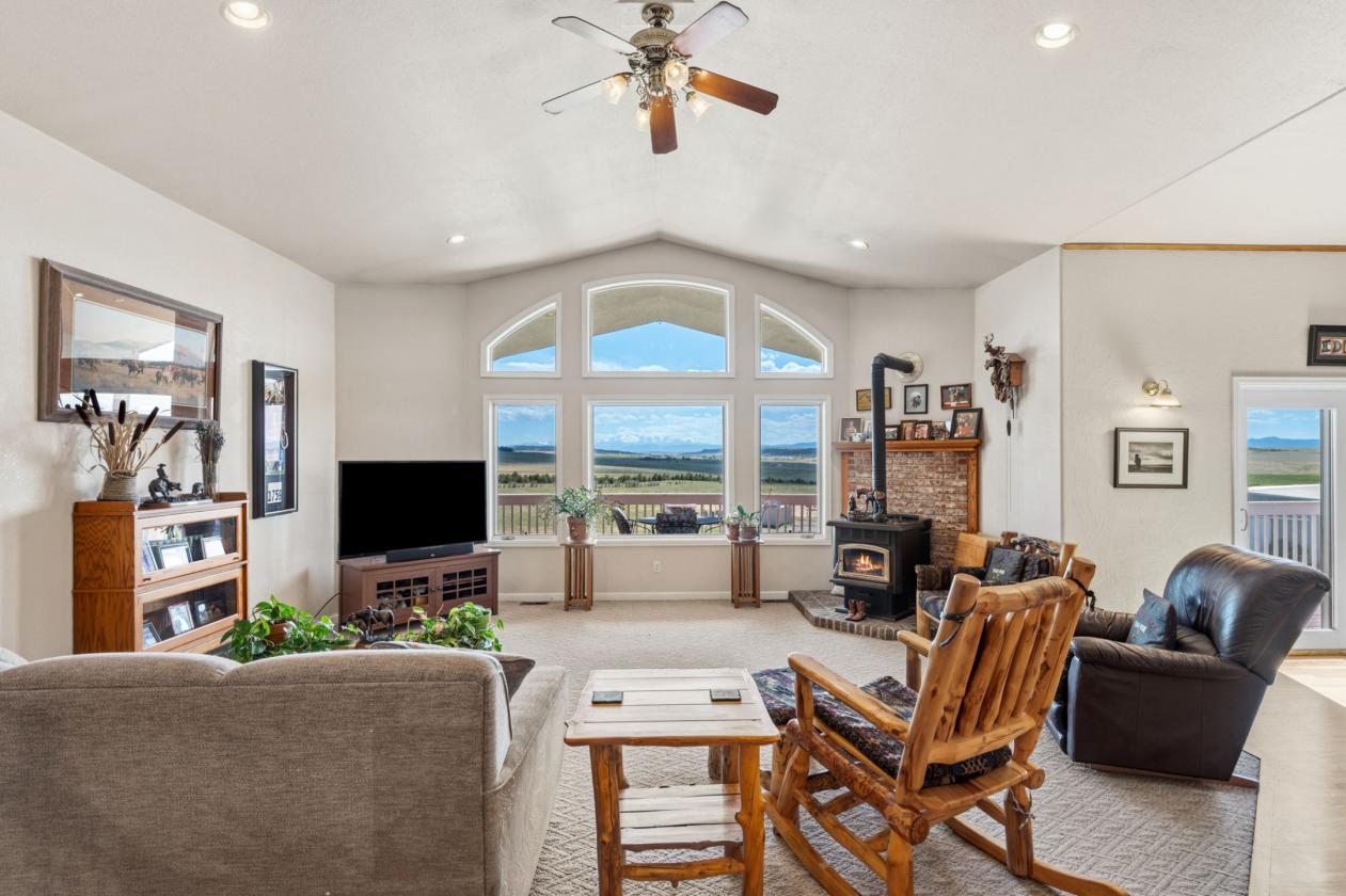 36 Breathtaking Acres w/ 15 Stalls & 3 Arenas - photo 3