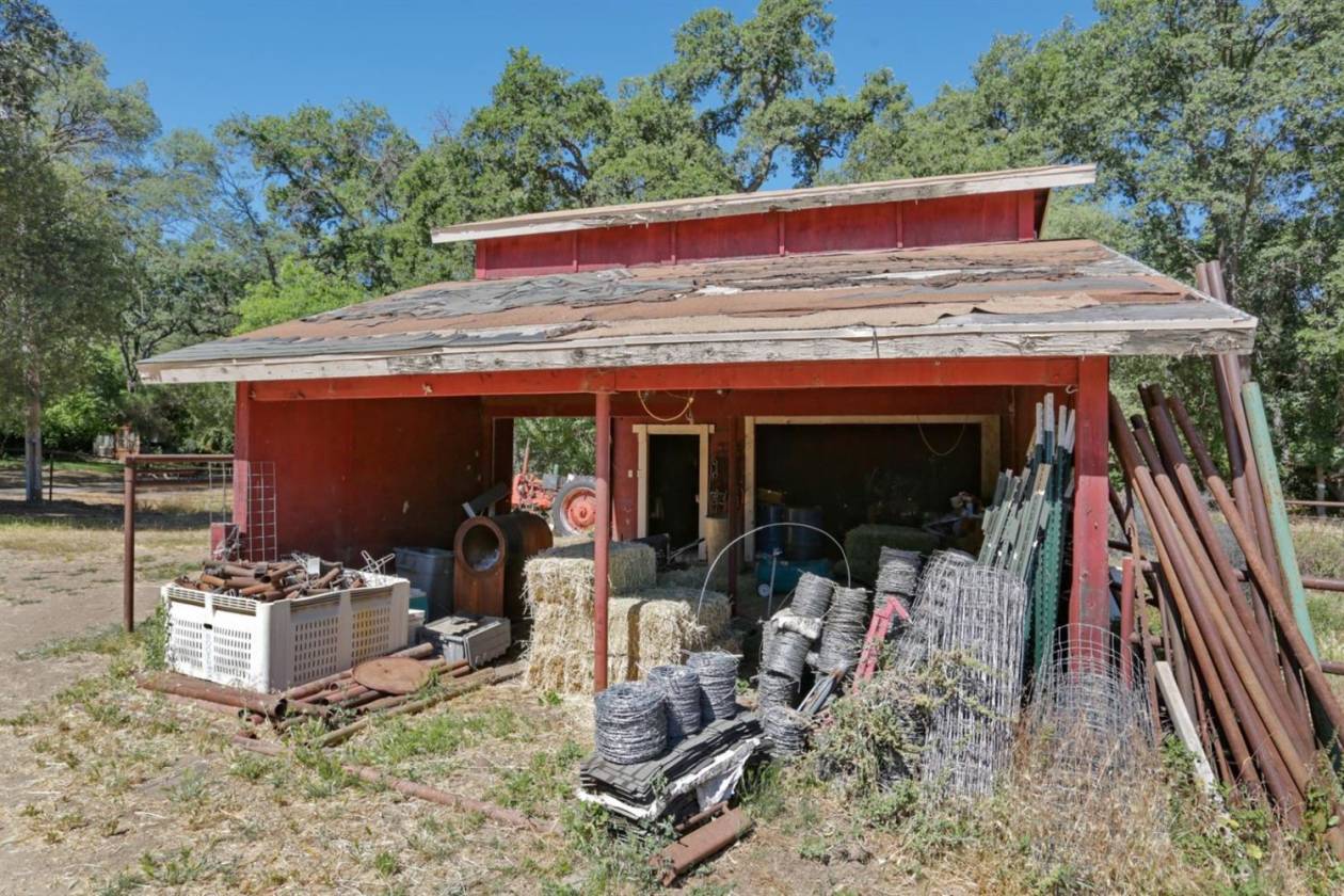 Miramonte Horse Property Miramonte, Fresno County, California