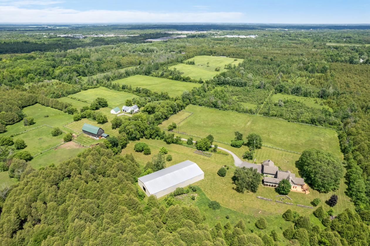 LUXURIOUS 195 ACRE EQUESTRIAN ESTATE - photo 1